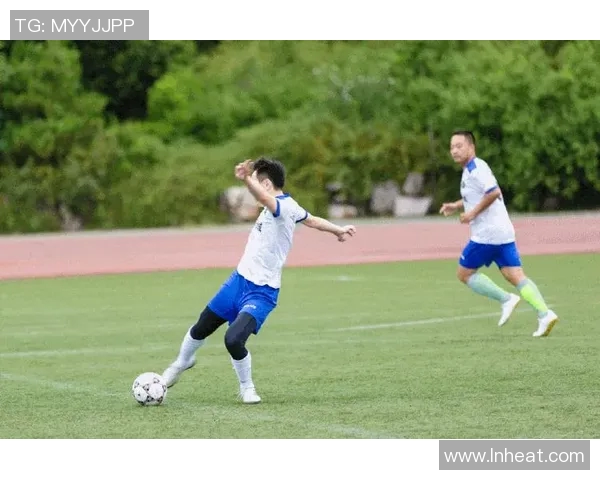 足球澳客网助您轻松掌握赛事动态与投注技巧,尽享精彩足球盛宴 足球澳客网助您轻松掌握赛事动态与投注技巧,尽享精彩足球盛宴